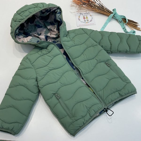 CAZADORA CAMUFLAJE REVERSIBLE NIÑO SARABANDA