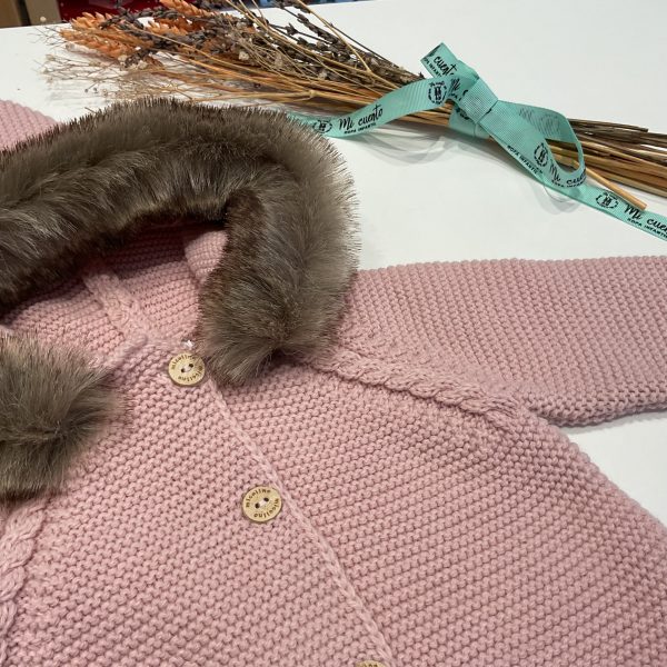 CHAQUETA PELO EN CAPUCHA ROSA DE MICOLINO