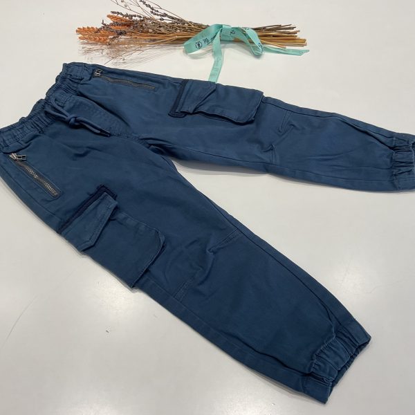 PANTALON AZUL CARGO CON GAMA DE NIÑO SARABANDA